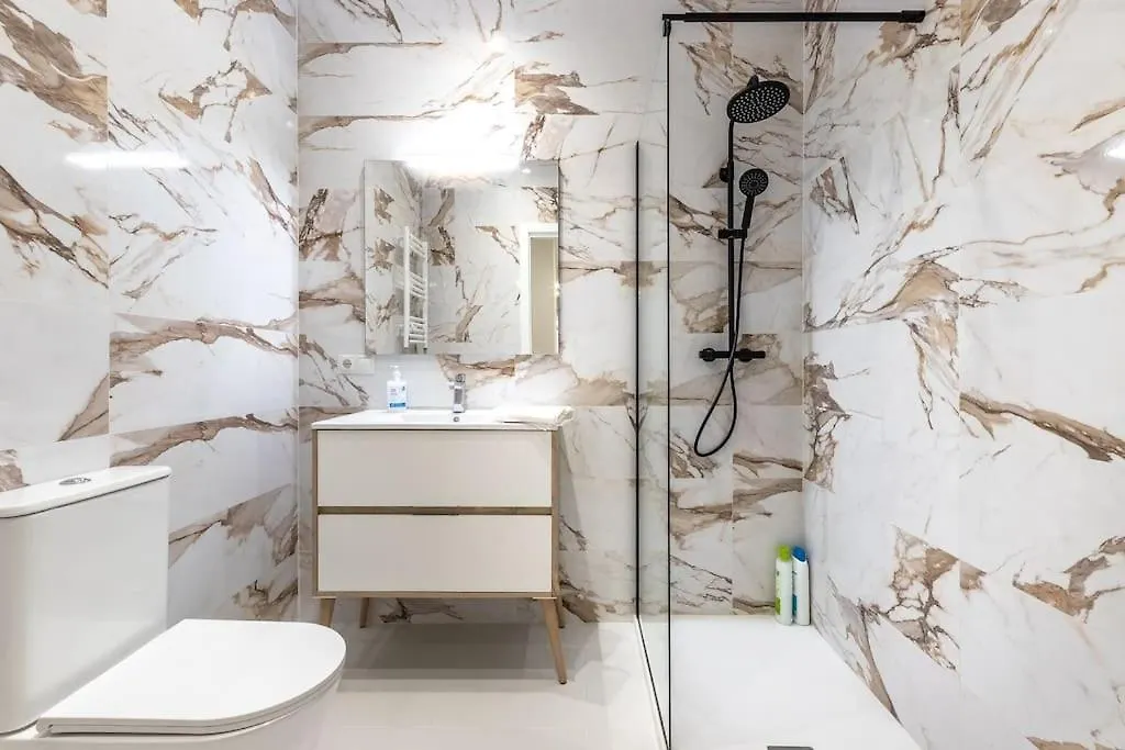 Apartment Gran Apto A 5 Min De Casco Viejo. Familias, Grupos Bilbao Spain